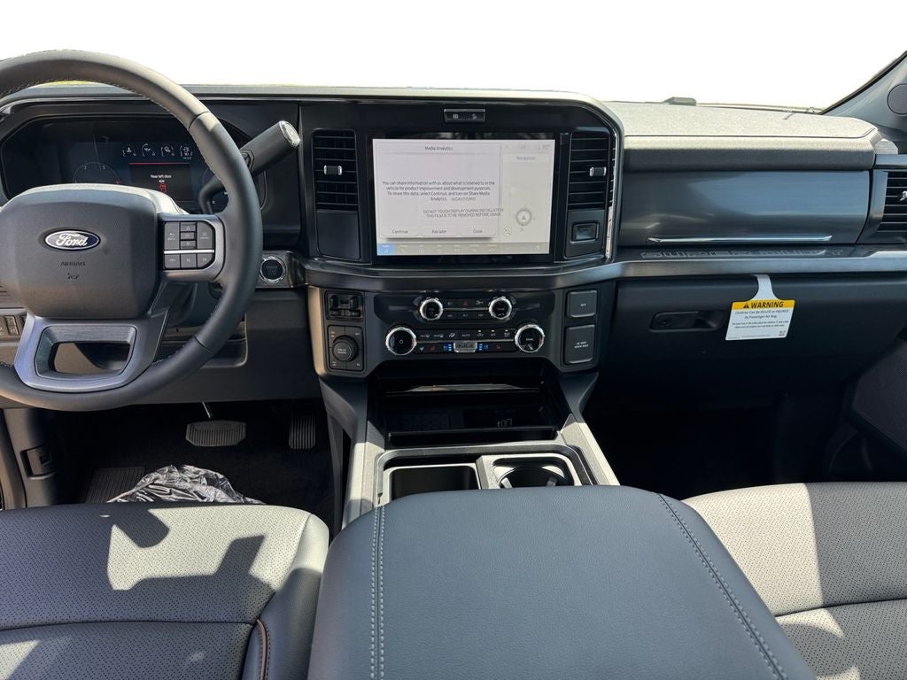 2027 Ford F-250SD Lariat 608A