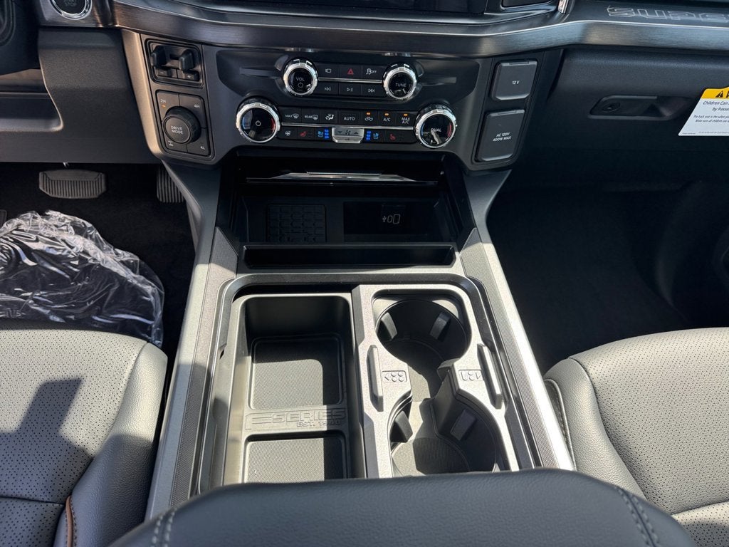 2027 Ford F-250SD Lariat 608A