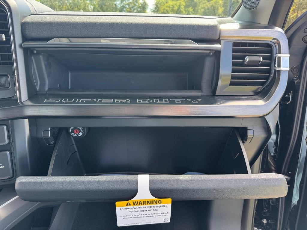 2027 Ford F-250SD Lariat 608A