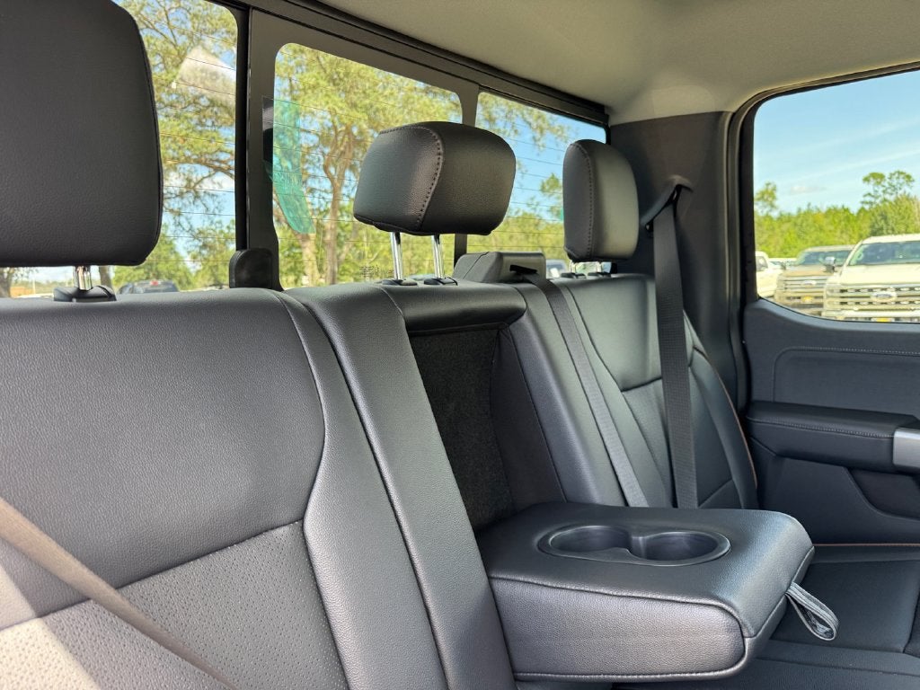 2027 Ford F-250SD Lariat 608A