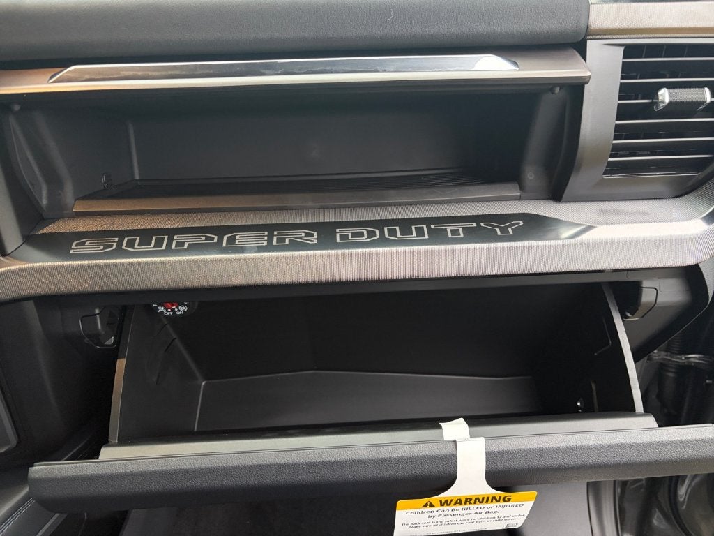 2027 Ford F-250SD Platinum 703A
