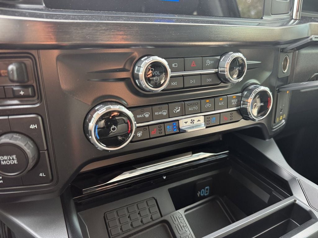 2026 Ford F-250SD Lariat 608A