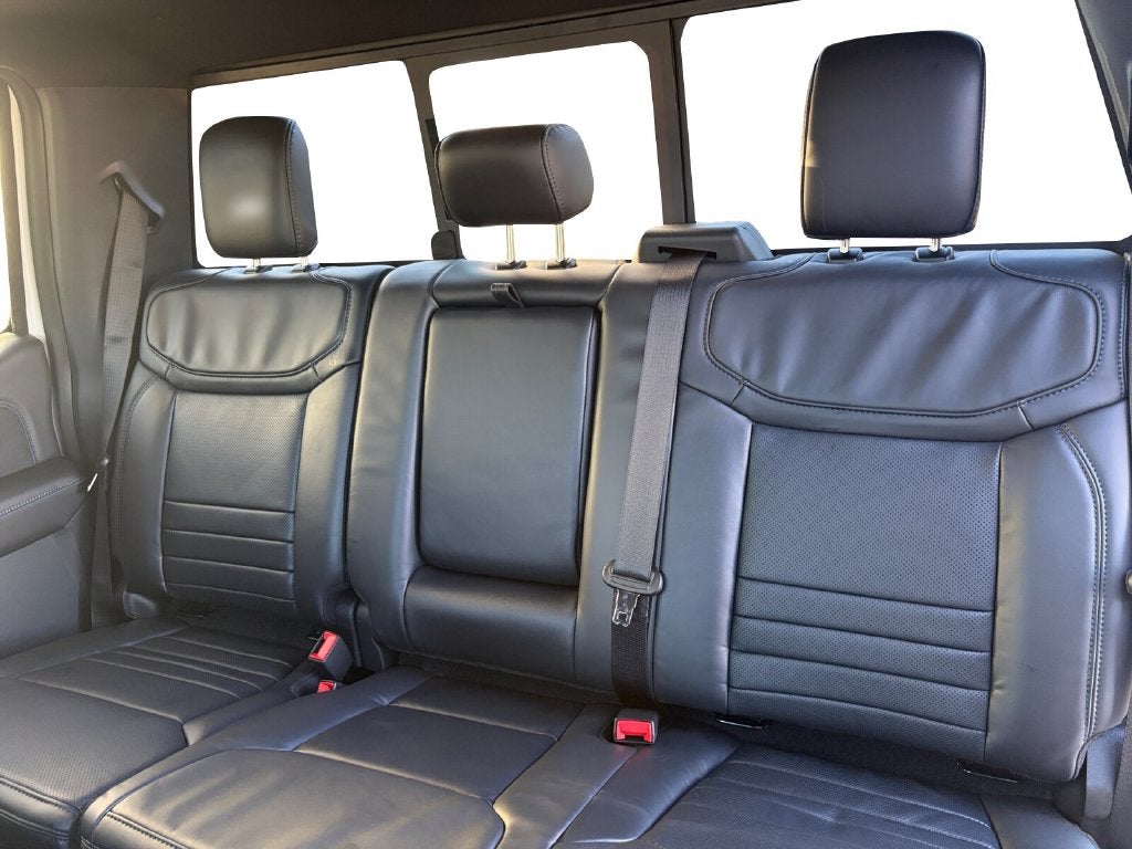 2027 Ford F-350SD Platinum 713A