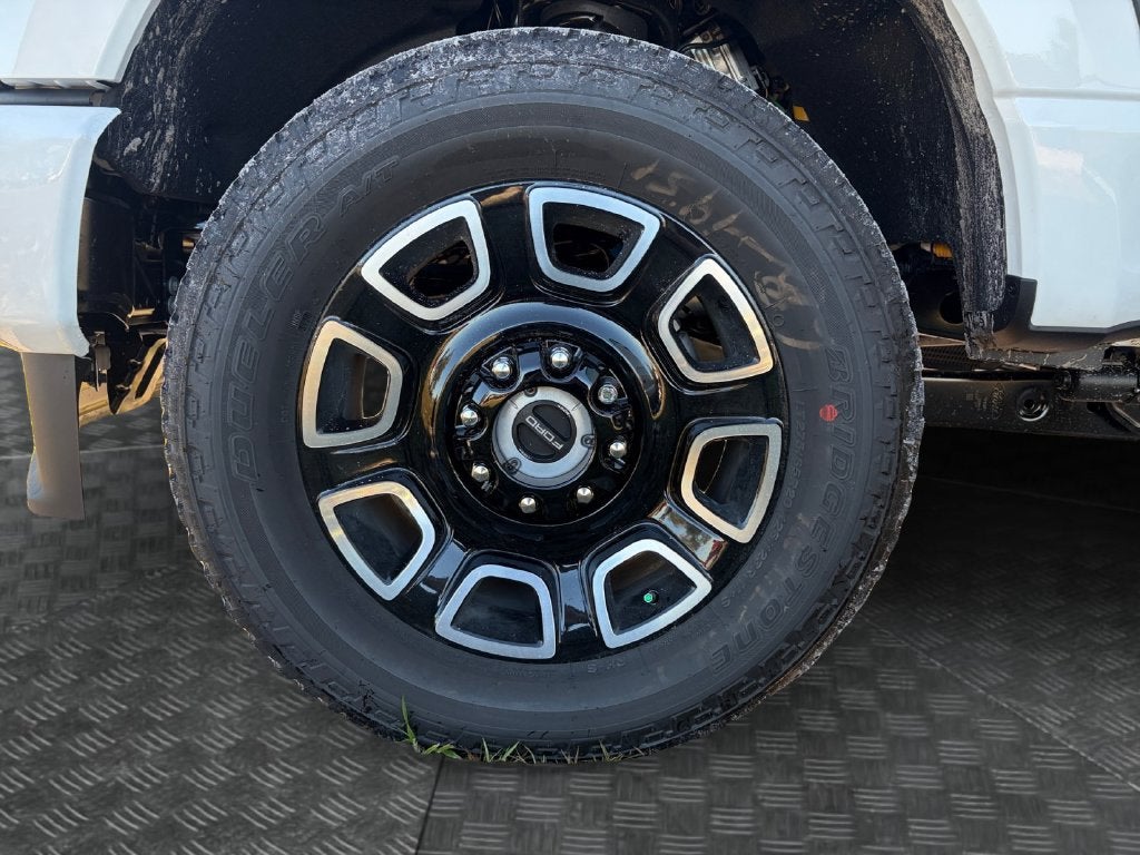 2027 Ford F-350SD Platinum 713A