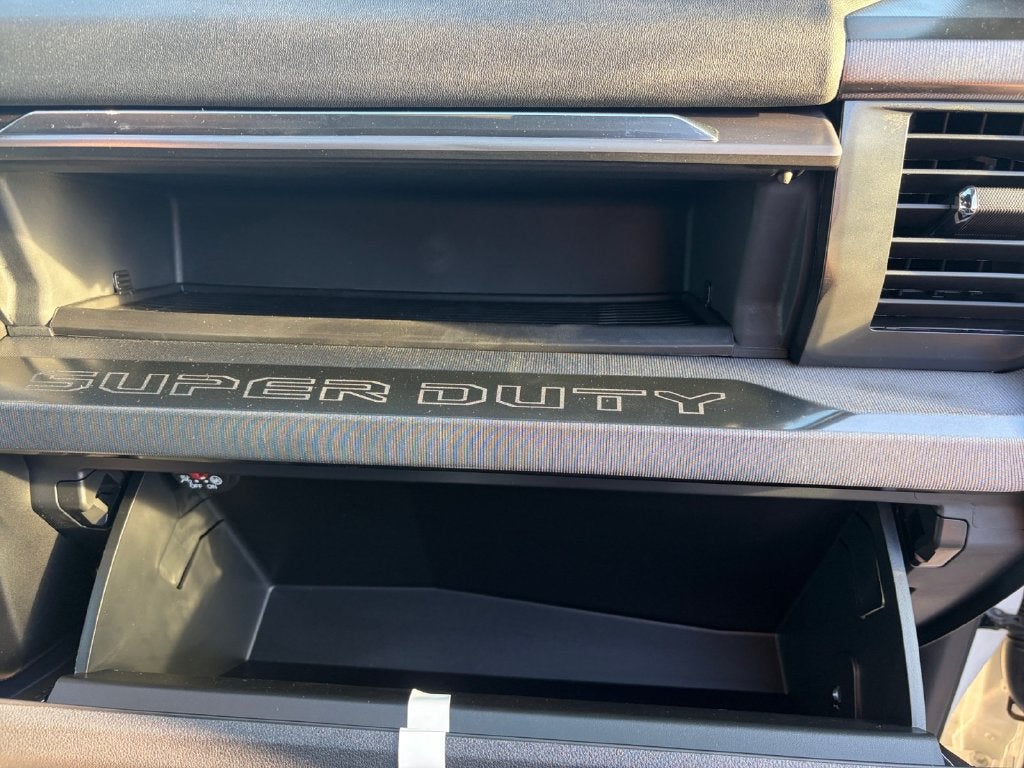 2027 Ford F-350SD Platinum 713A