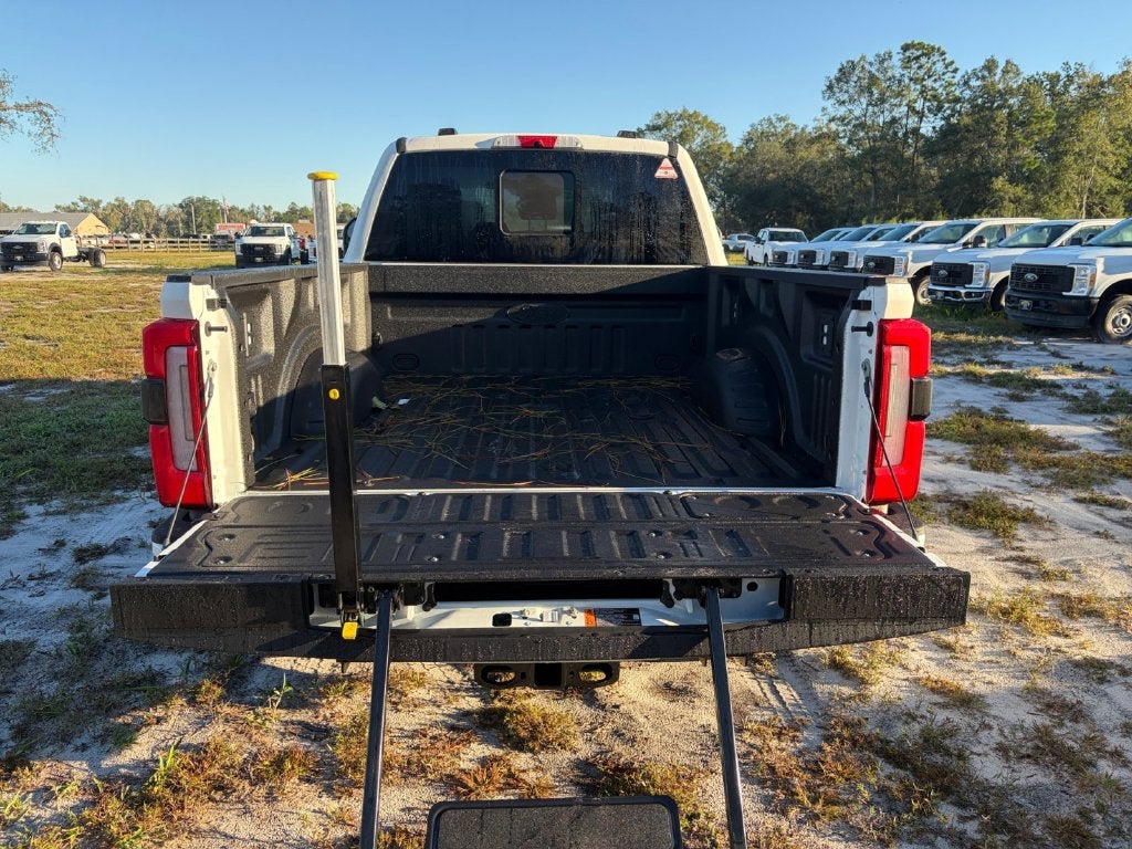 2027 Ford F-350SD Platinum 713A