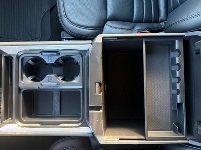 2027 Ford F-350SD Platinum 713A