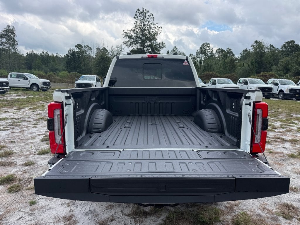 2027 Ford F-350SD Platinum 713A