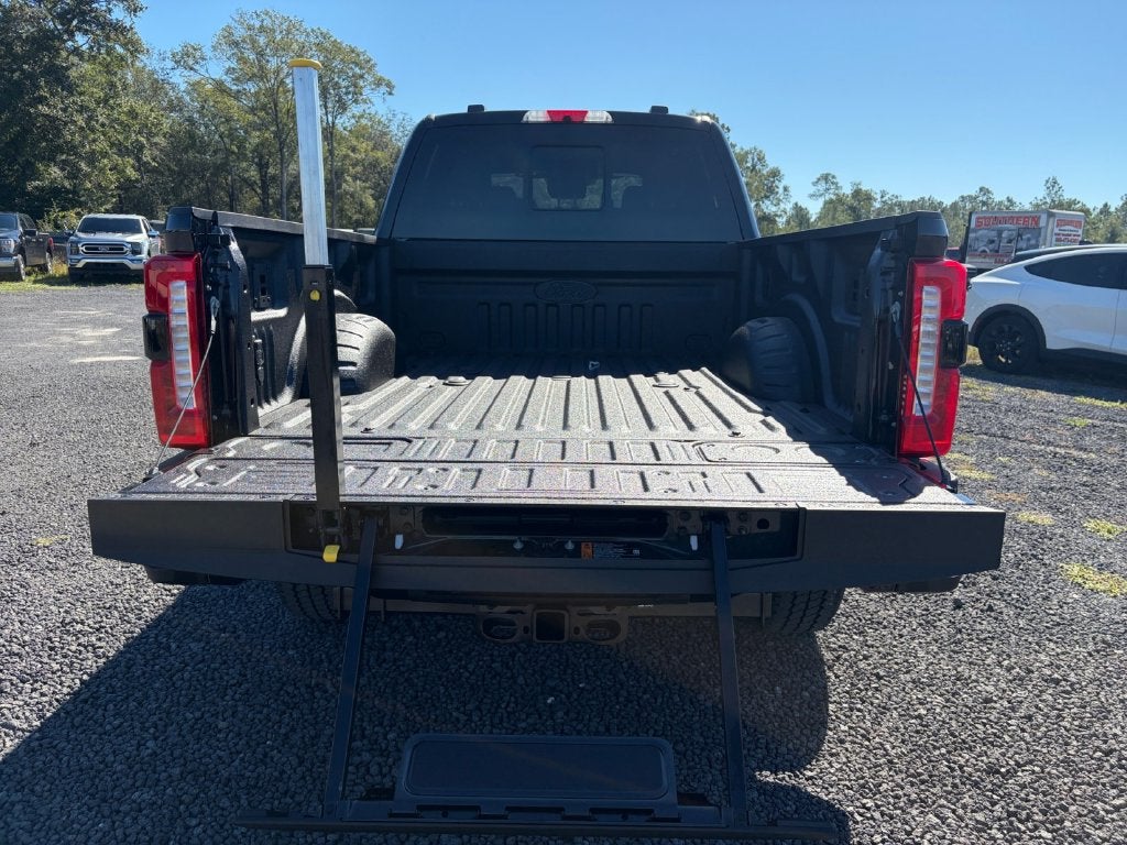 2027 Ford F-350SD Lariat 618A