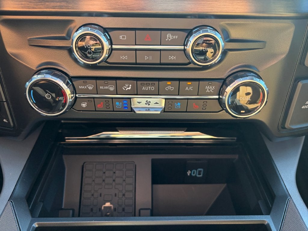2027 Ford F-350SD Lariat 618A