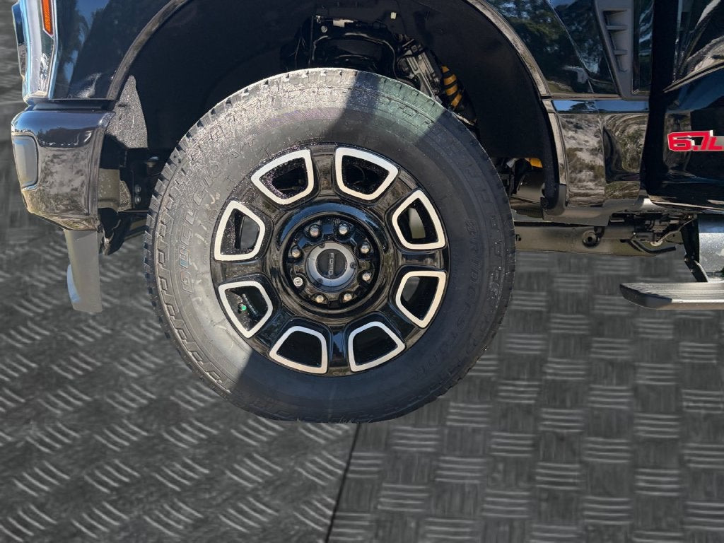 2027 Ford F-350SD Platinum 713A