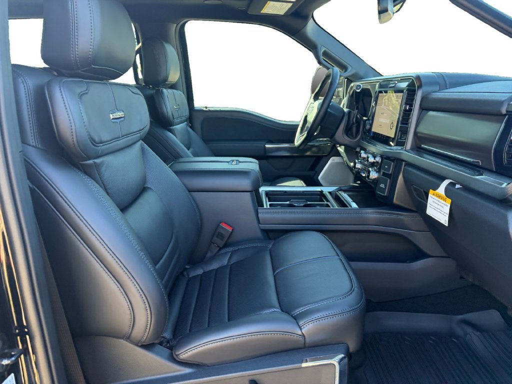 2027 Ford F-350SD Platinum 713A