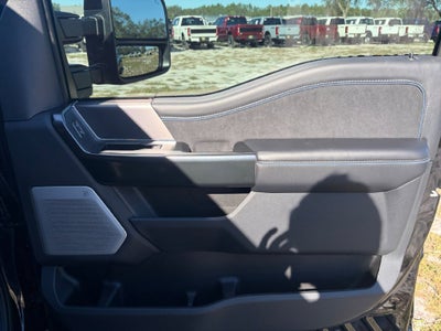 2027 Ford F-350SD Platinum 713A