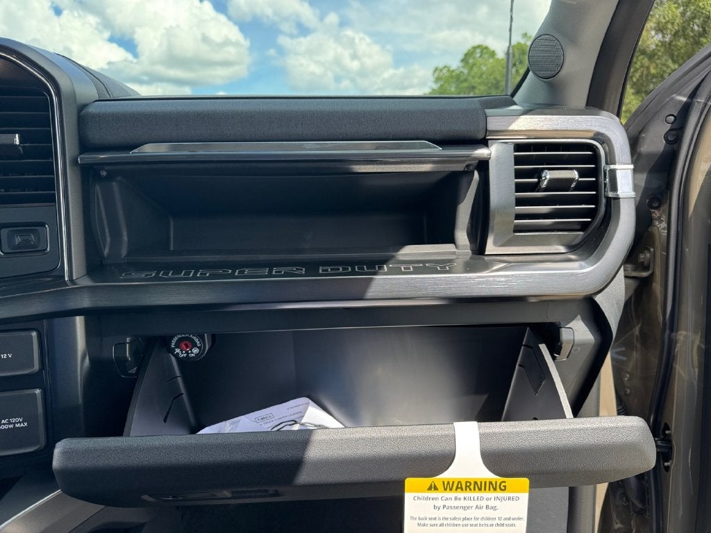 2027 Ford F-350SD Lariat 618A