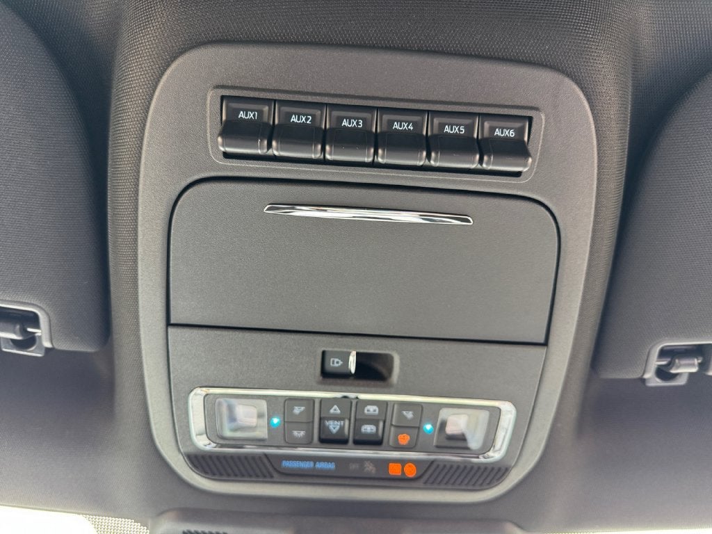 2027 Ford F-350SD Platinum 713A
