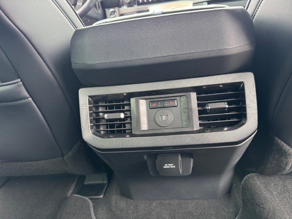 2027 Ford F-350SD Platinum 713A