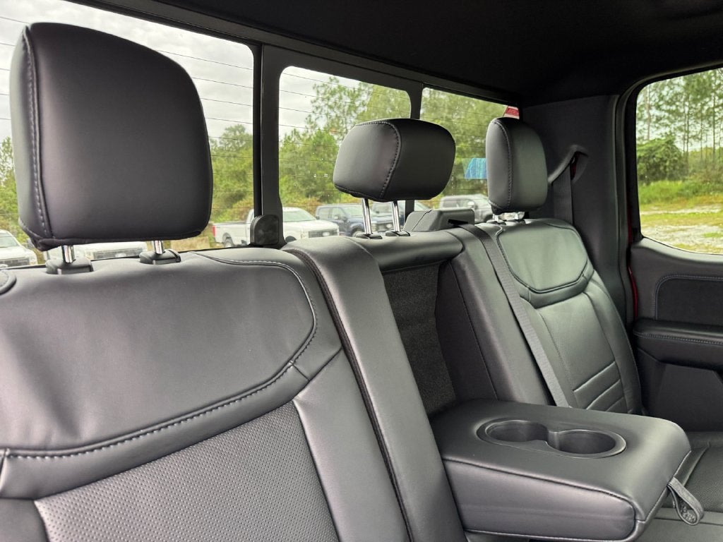 2027 Ford F-350SD Platinum 713A