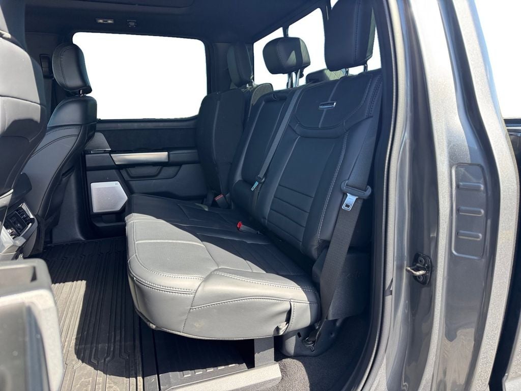 2025 Ford F-350SD Platinum