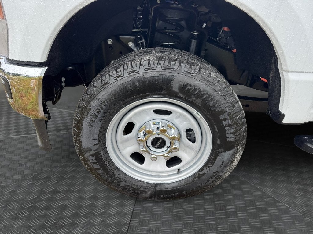 2027 Ford F-350SD XL 610A