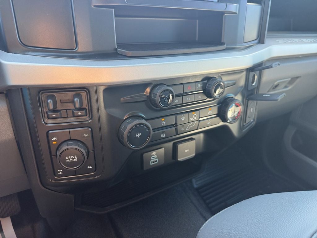 2026 Ford F-350SD XL 610A