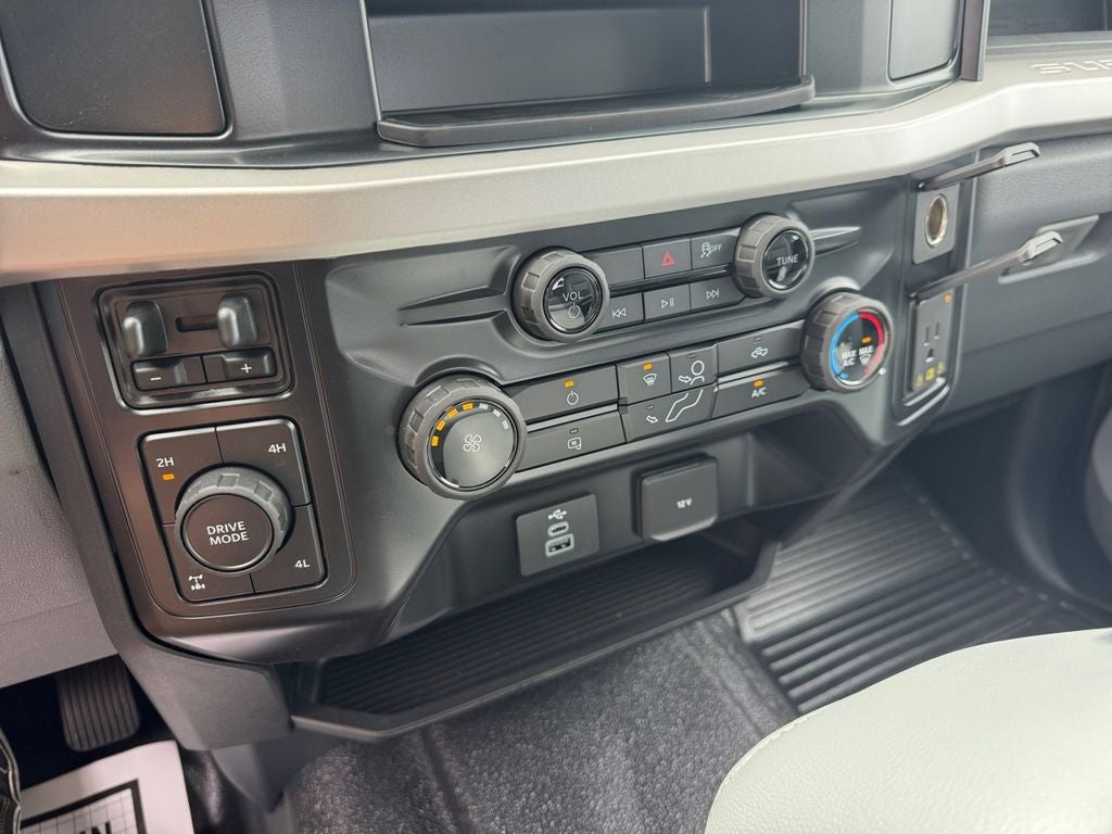2026 Ford F-350SD XL 610A