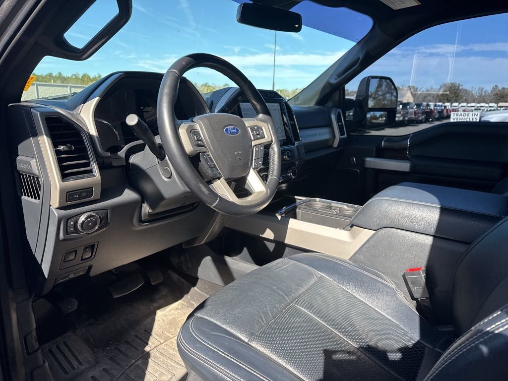 2022 Ford F-350SD Lariat