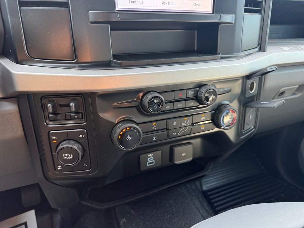 2026 Ford F-350SD XL 610A