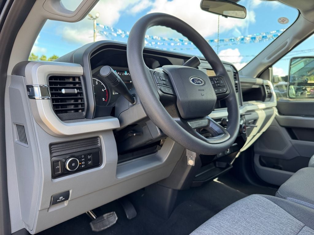 2025 Ford F-350SD XL 610A