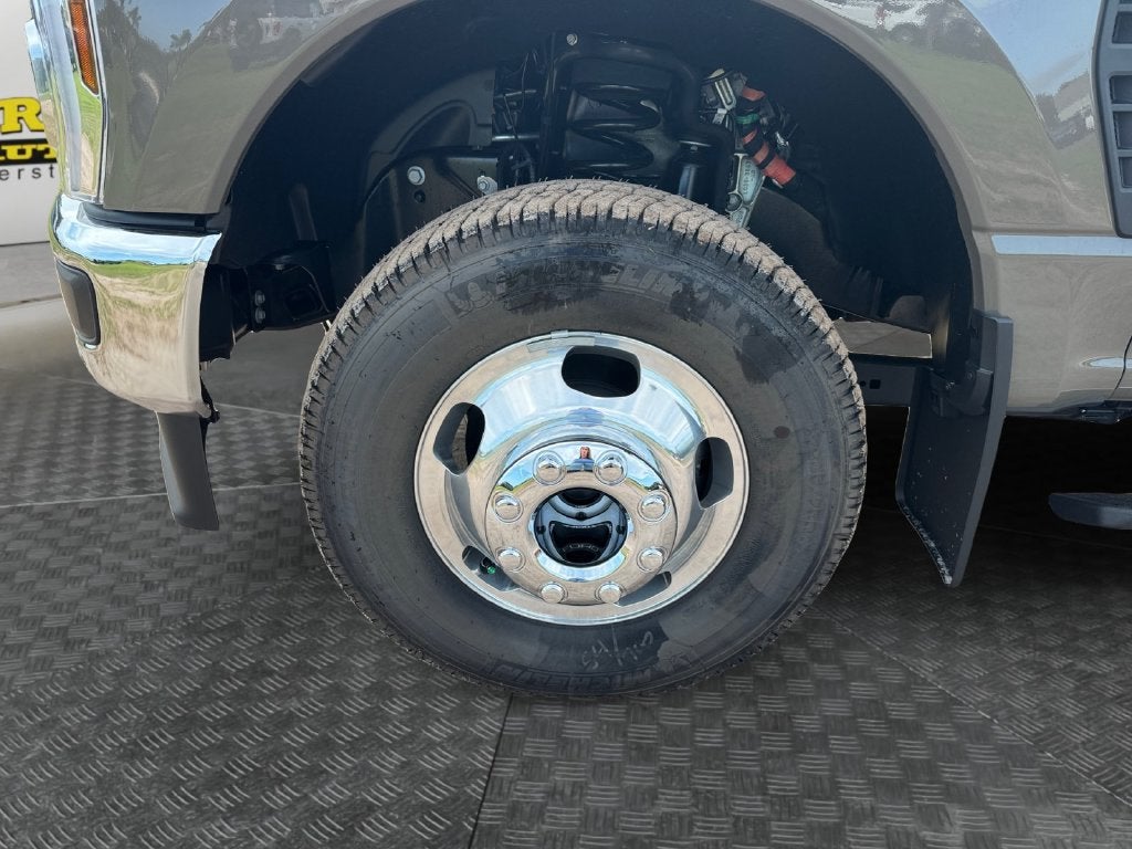 2026 Ford F-350SD King Ranch DRW 720A