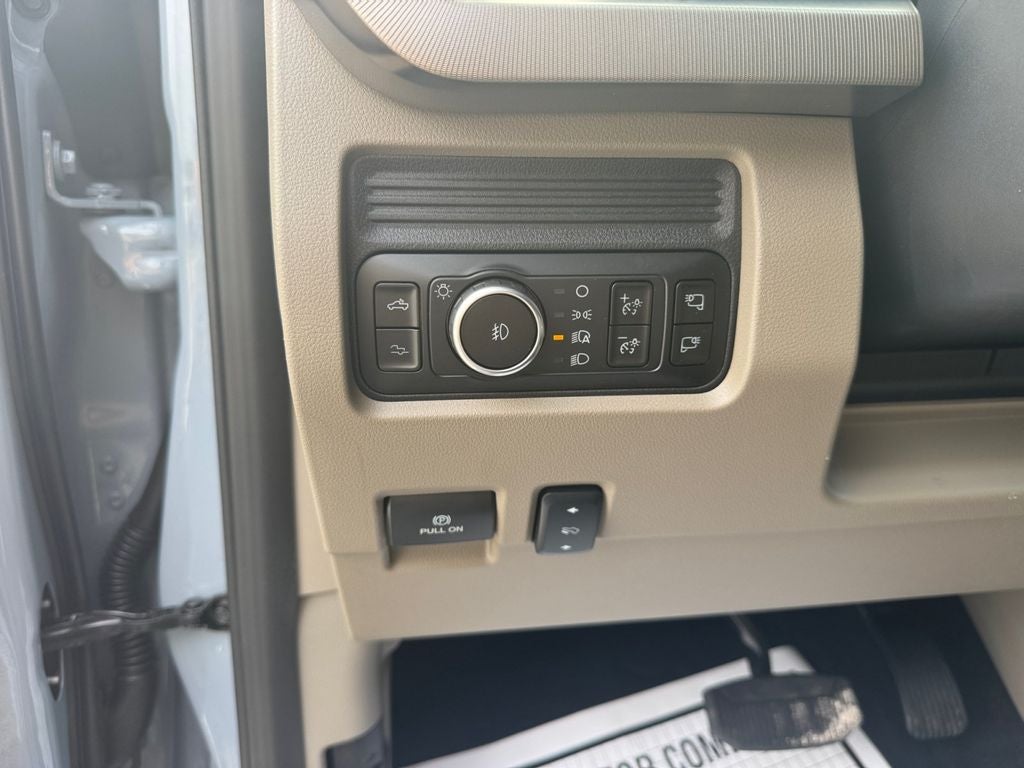 2026 Ford F-350SD Platinum DRW 723A