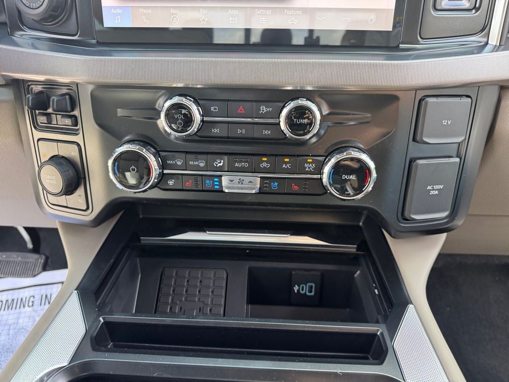 2026 Ford F-350SD Platinum DRW 723A