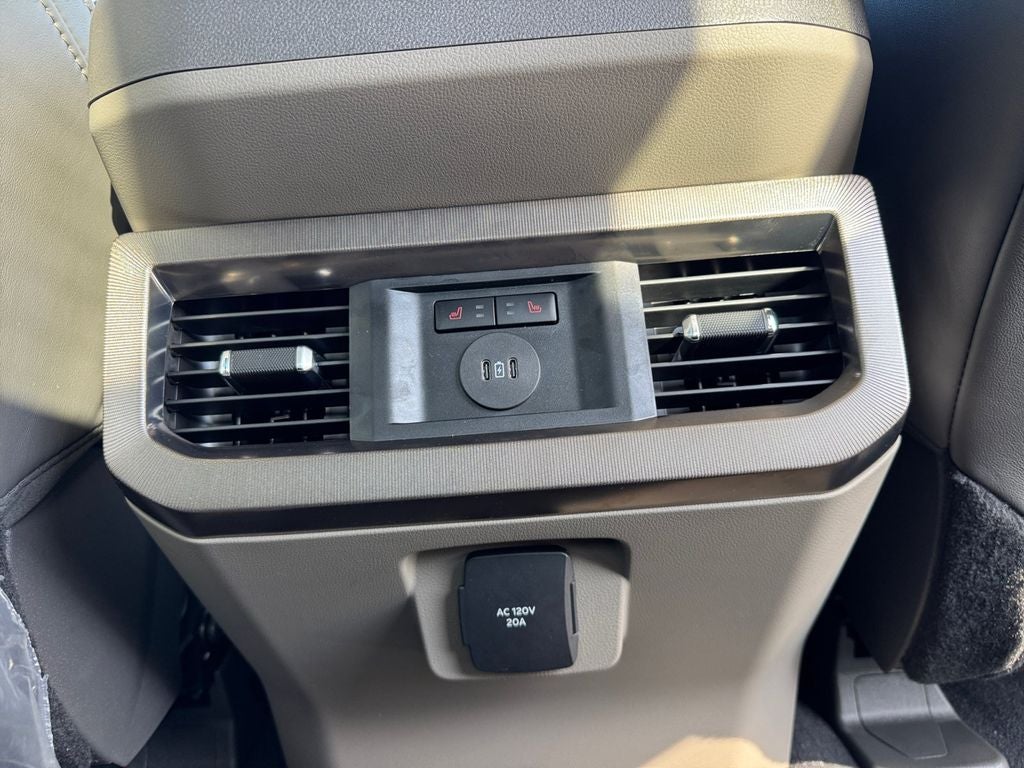 2026 Ford F-350SD Platinum DRW 723A