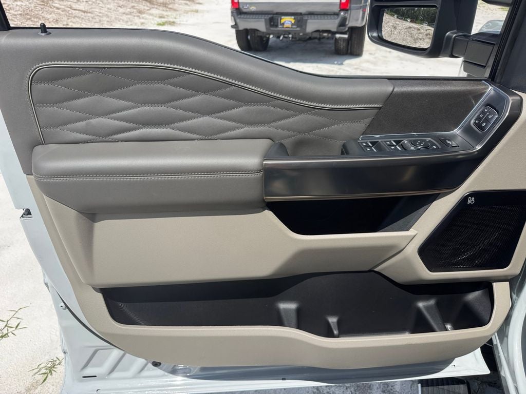 2026 Ford F-350SD Platinum DRW 723A
