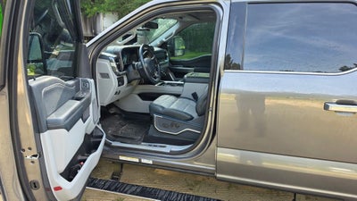 2023 Ford F-450SD Limited DRW