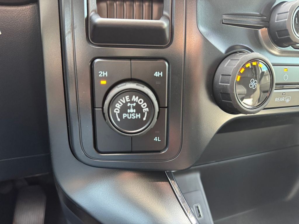 2025 Ford F-150 STX 200A