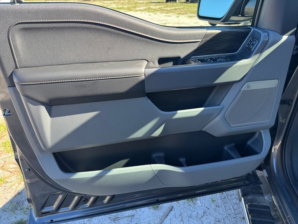 2025 Ford F-150 Lariat 501A