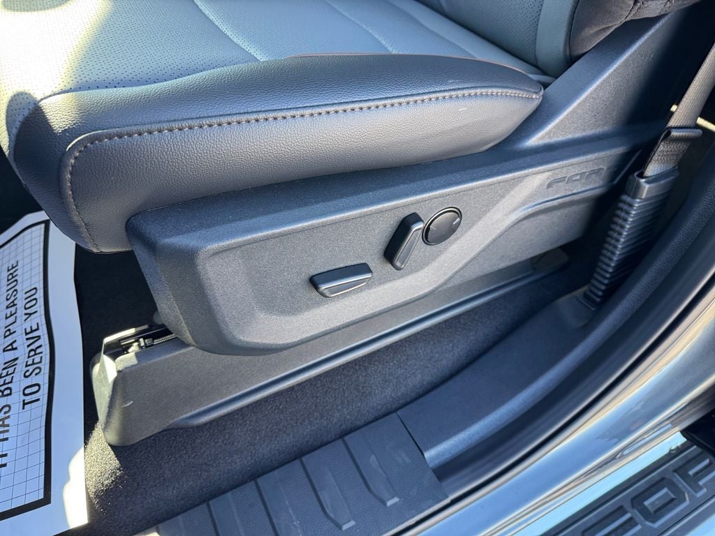 2025 Ford F-150 Lariat 501A