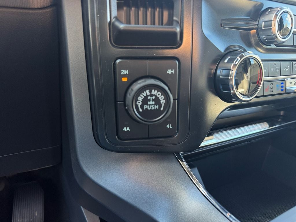 2025 Ford F-150 Lariat 501A