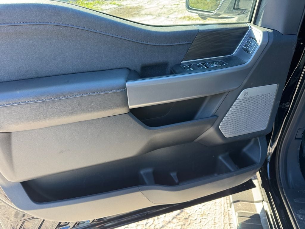 2025 Ford F-150 Lariat 502A