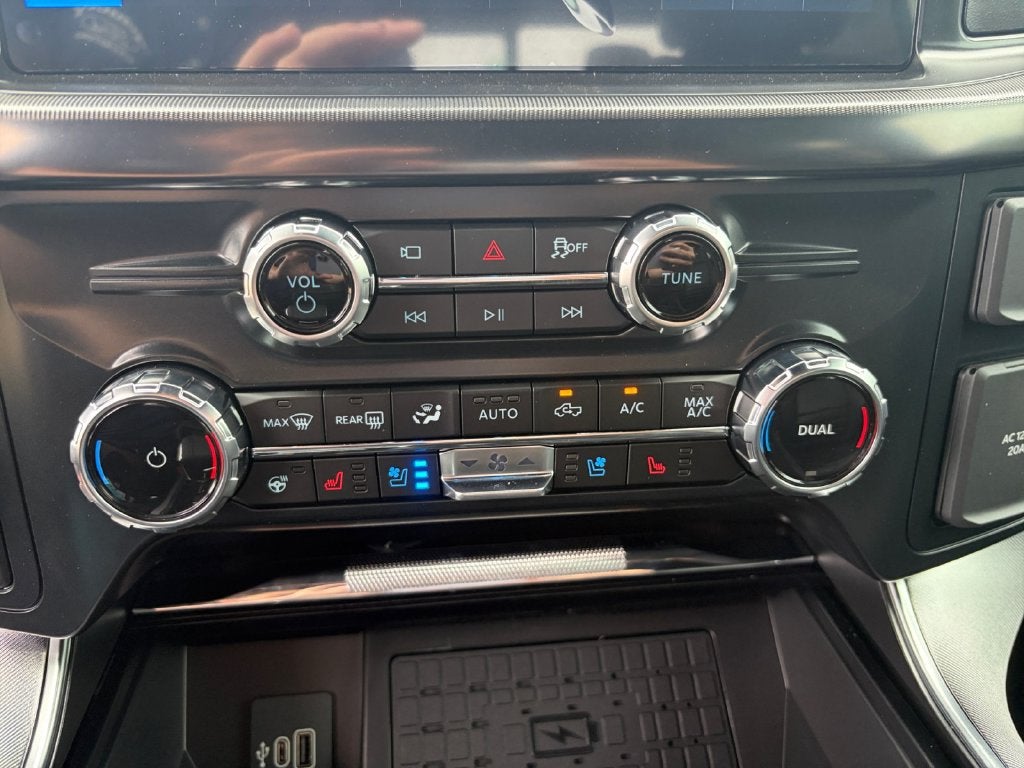 2026 Ford F-150 Platinum 701A
