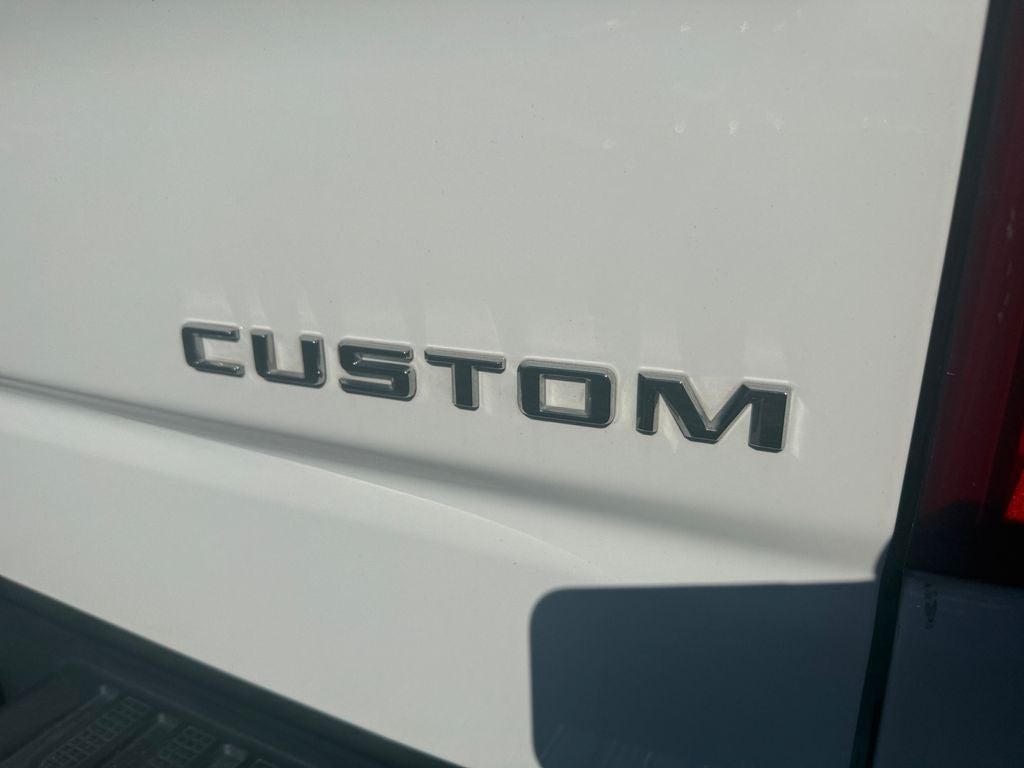 2020 Chevrolet Silverado 1500 Custom