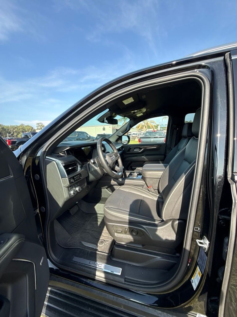 2025 GMC Yukon XL Elevation