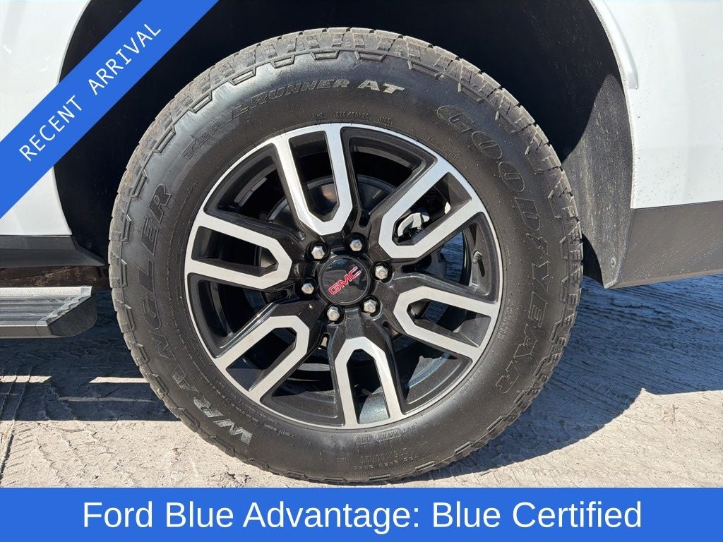 2023 GMC Yukon XL AT4