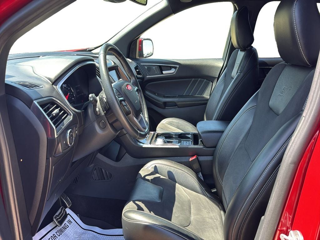2020 Ford Edge ST