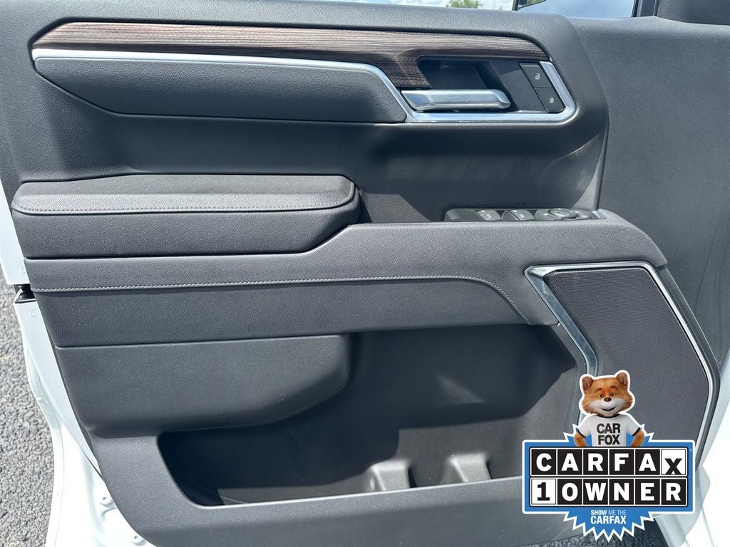 2025 Chevrolet Silverado 1500 LT LT1