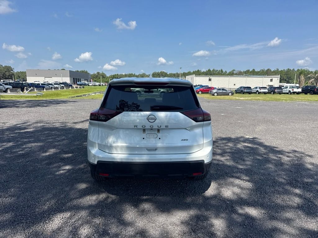 2025 Nissan Rogue SV