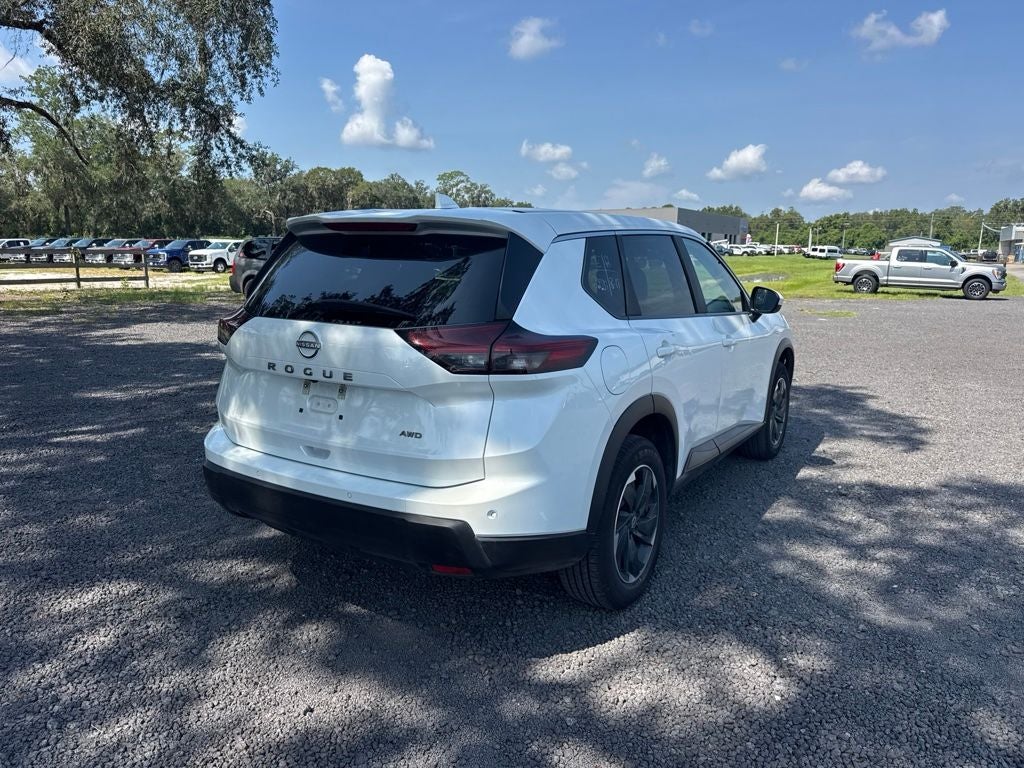 2025 Nissan Rogue SV