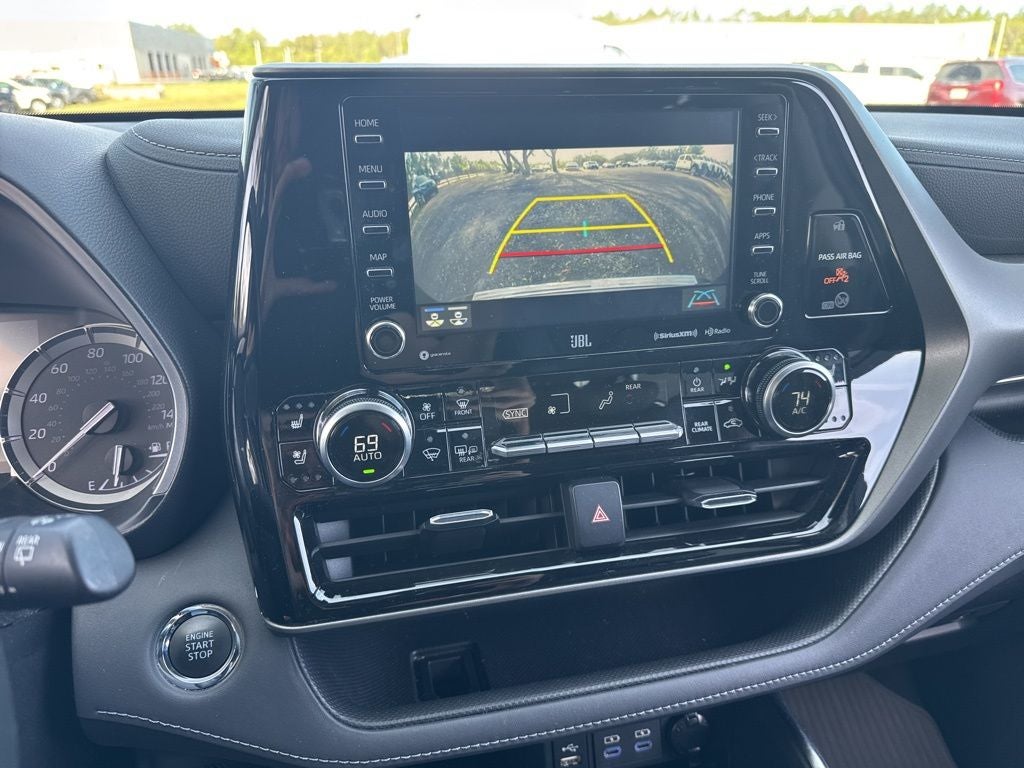 2022 Toyota Highlander Limited