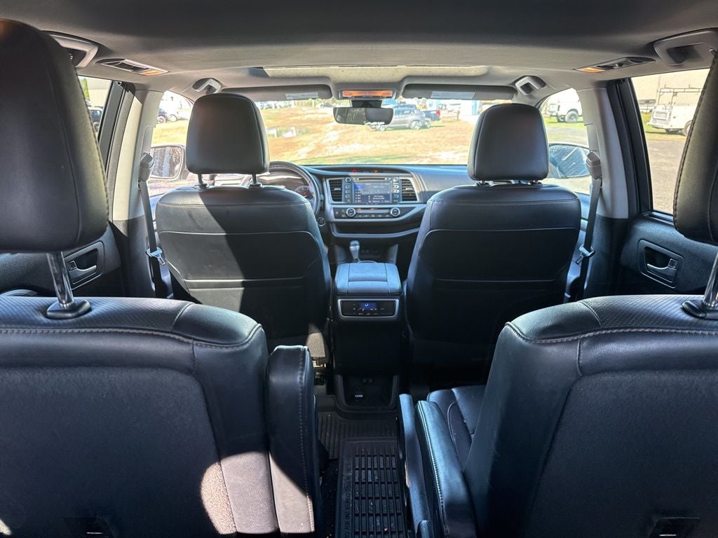 2017 Toyota Highlander Base