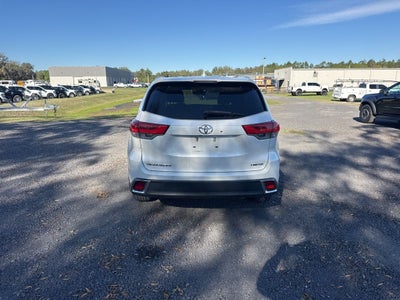 2017 Toyota Highlander Base